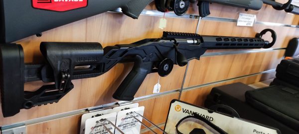 RUGER PRECISION RIMFIRE .22LR noire ou marron bronze