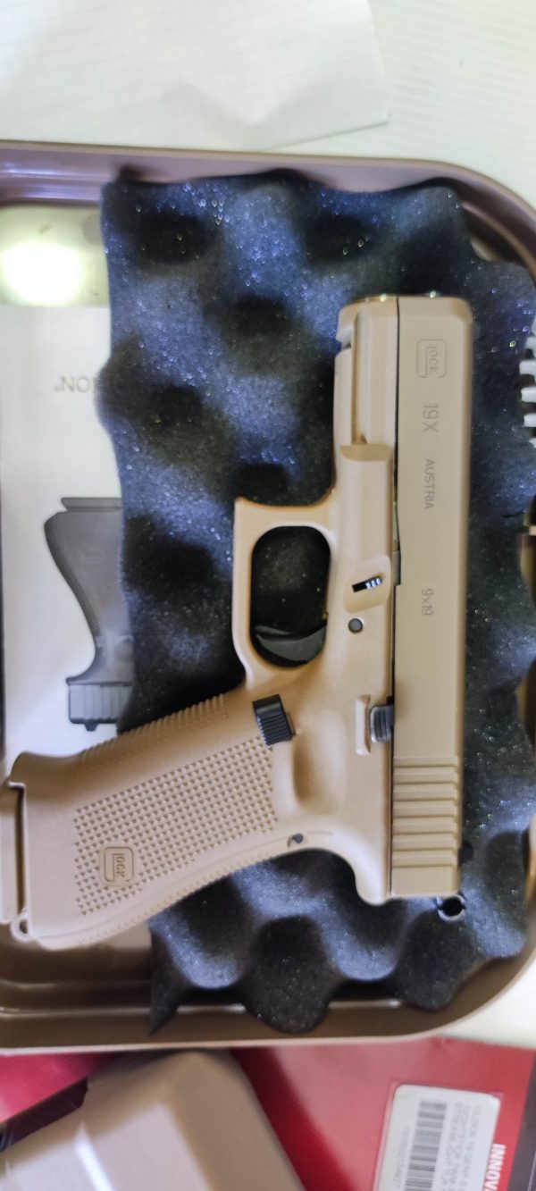 GLOCK 19X 9*19mm + crosse B&T + accessoires 70% du neuf – Image 4