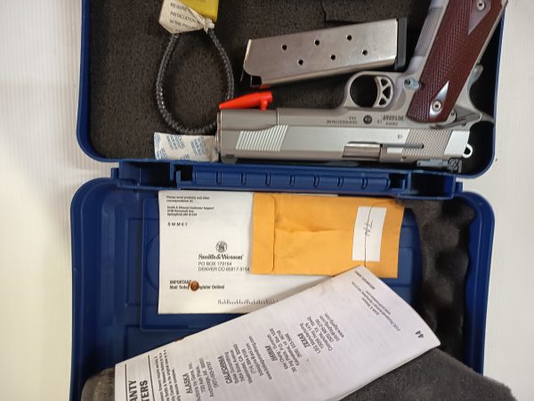SMITH & WESSON 1911 Adjustable 45ACP – Image 5