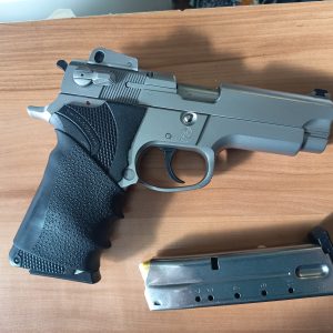 SMITH & WESSON 4006 calibre .40S&W